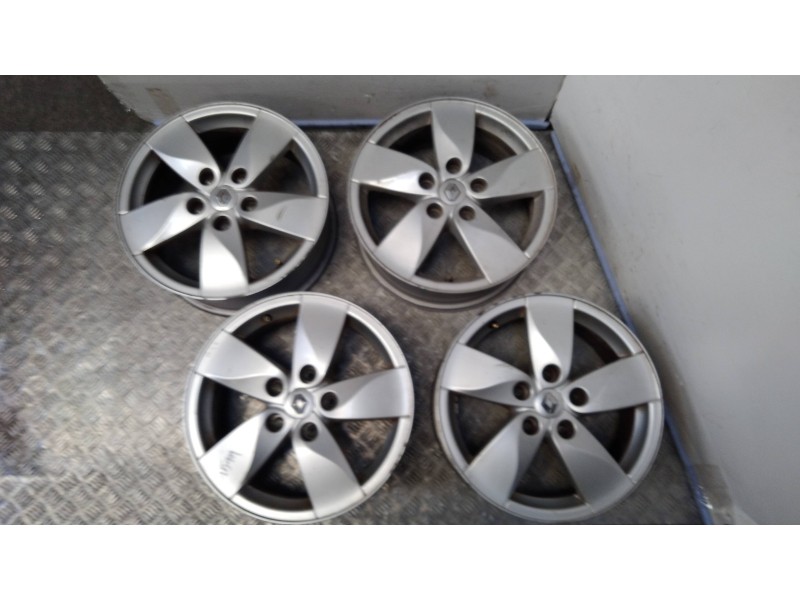 Recambio de juego llantas aluminio para renault megane iii coupe color edition referencia OEM IAM 6.5X16 5 TORN ET47 ALUMINIO 