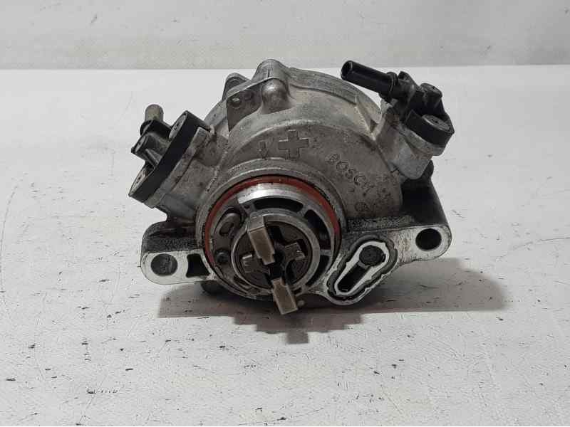 Recambio de depresor freno / bomba vacio para peugeot 208 1.6 blue-hdi fap referencia OEM IAM 9804021880  BOSCH