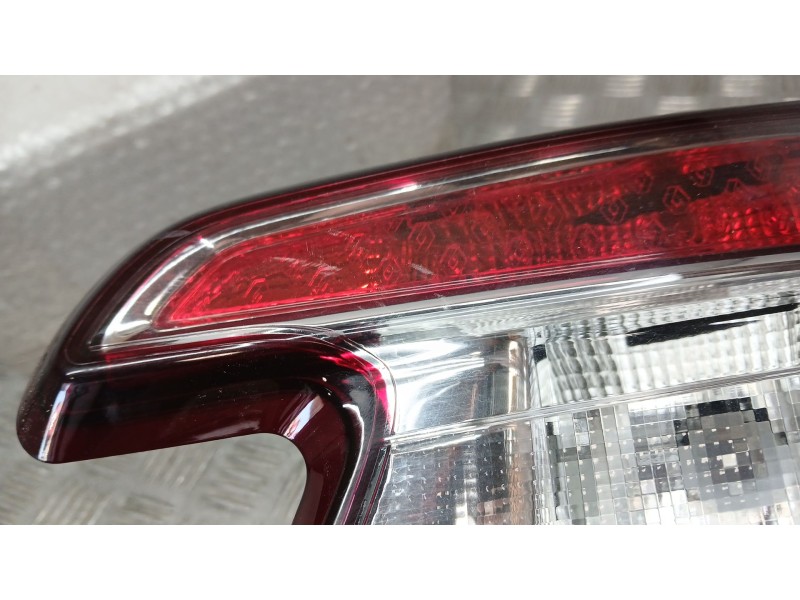 Recambio de piloto trasero derecho interior para renault megane iii grandtour (kz0/1) 1.5 dci (kz1m, kz1w, kz0r) referencia OEM 