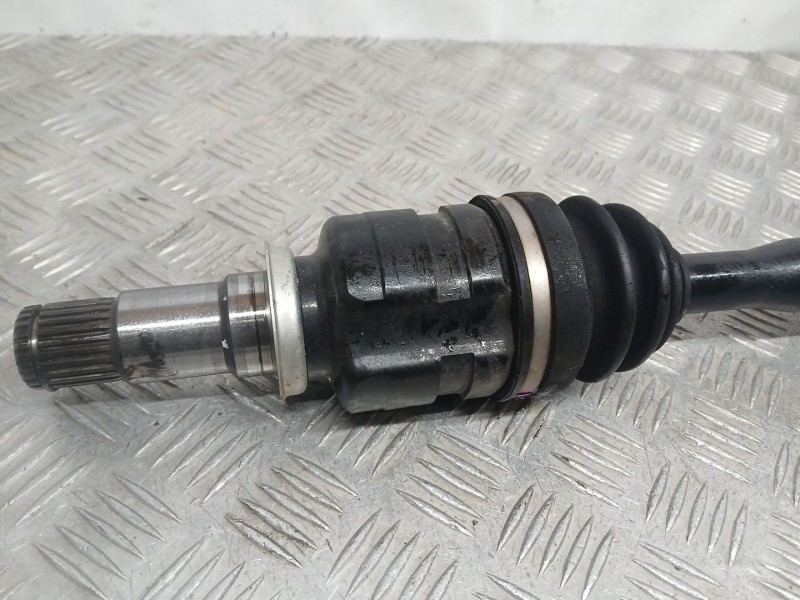 Recambio de transmision delantera derecha para toyota auris hybrid active referencia OEM IAM 4341002850C  