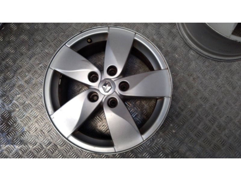 Recambio de juego llantas aluminio para renault megane iii coupe color edition referencia OEM IAM 6.5X16 5 TORN ET47 ALUMINIO 