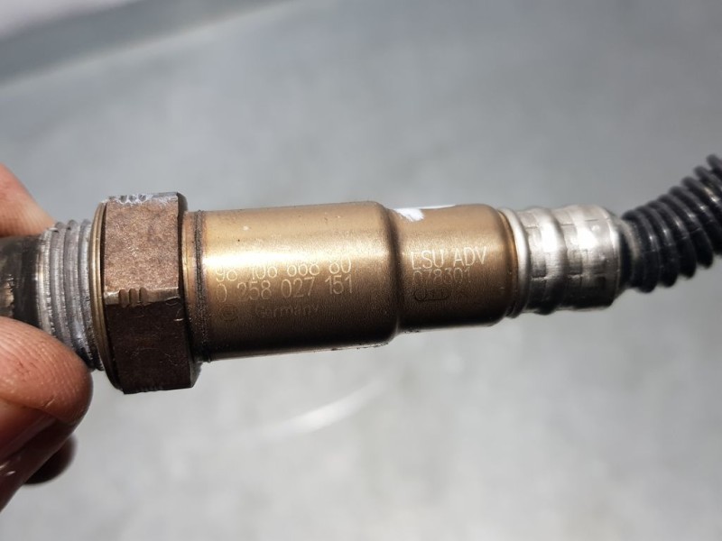 Recambio de sonda lambda para peugeot 208 (p2) active referencia OEM IAM 9810666880 0258027151 BOSCH