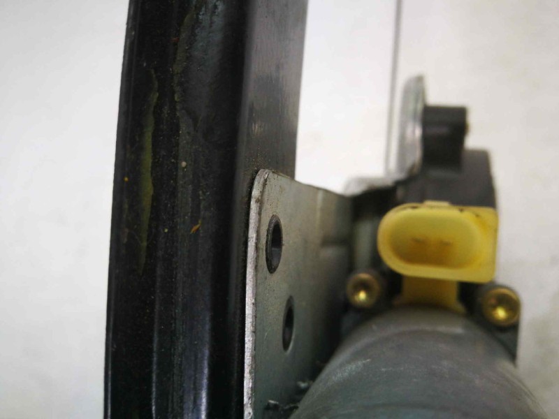 Recambio de elevalunas trasero derecho para volvo s60 berlina referencia OEM IAM 119970  DOS PINS