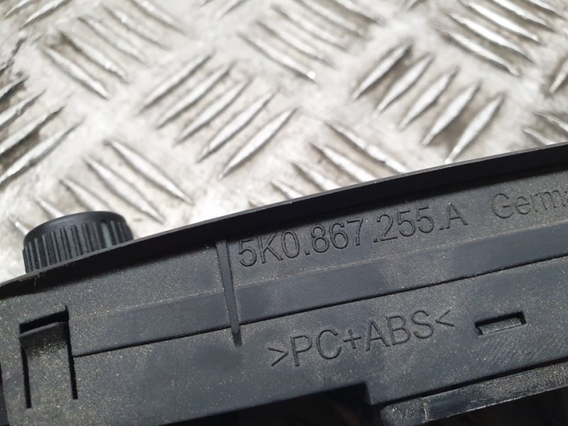 Recambio de mando elevalunas delantero izquierdo para volkswagen golf vi (5k1) rabbit bluemotion referencia OEM IAM 1K0959565K  