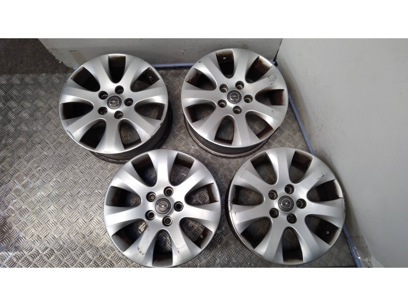 Recambio de juego llantas aluminio para opel astra j lim. selective referencia OEM IAM 6.5X16 5 TORN ET41 ALUMINIO 