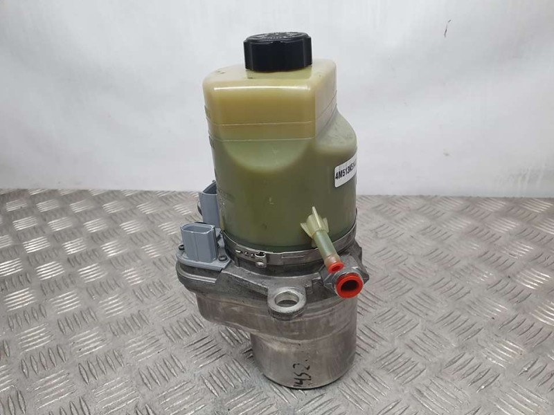 Recambio de bomba direccion electrica para ford focus lim. (cb4) trend referencia OEM IAM 4M513K514CC  