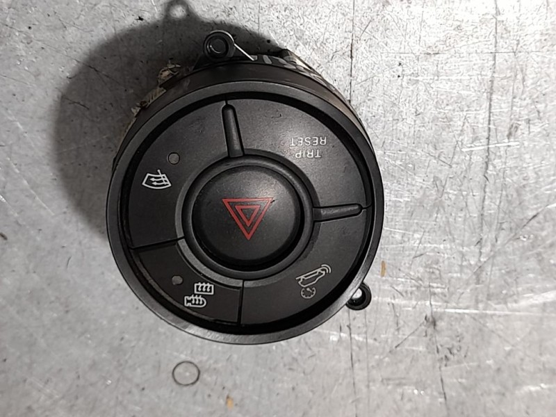 Recambio de warning para ssangyong actyon 200 xdi referencia OEM IAM 8620131111  