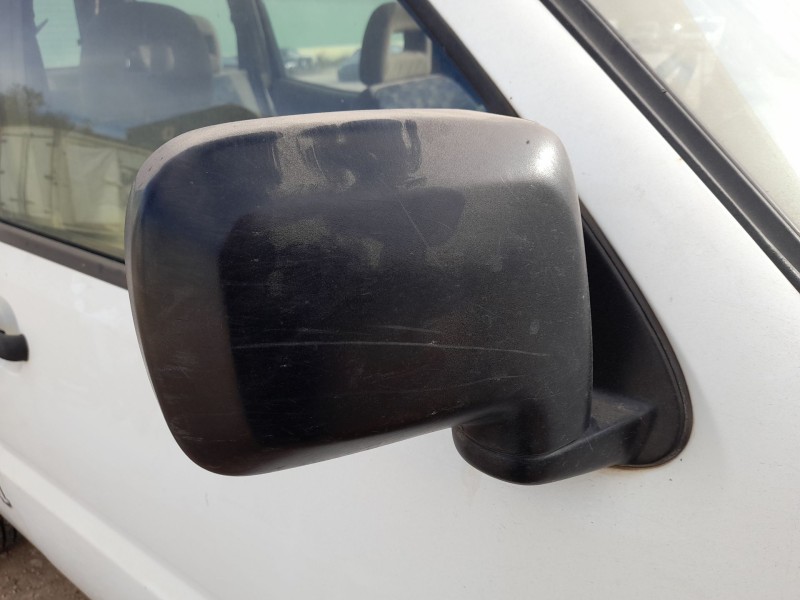 Recambio de retrovisor derecho para nissan terrano ii (r20) 2.7 td 4wd referencia OEM IAM 963010F000  
