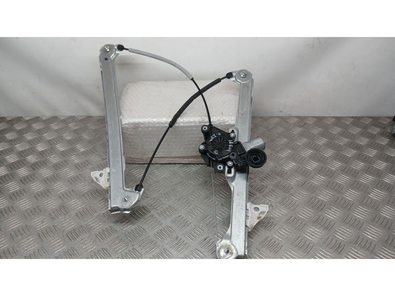 Recambio de elevalunas delantero izquierdo para mazda cx-30 (dm) skyactiv-x m hybrid referencia OEM IAM DFR559590A electrico 2 p