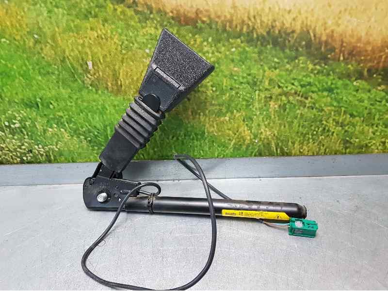 Recambio de pretensor airbag izquierdo para opel meriva cosmo referencia OEM IAM 13130378 542591461D R5060410175