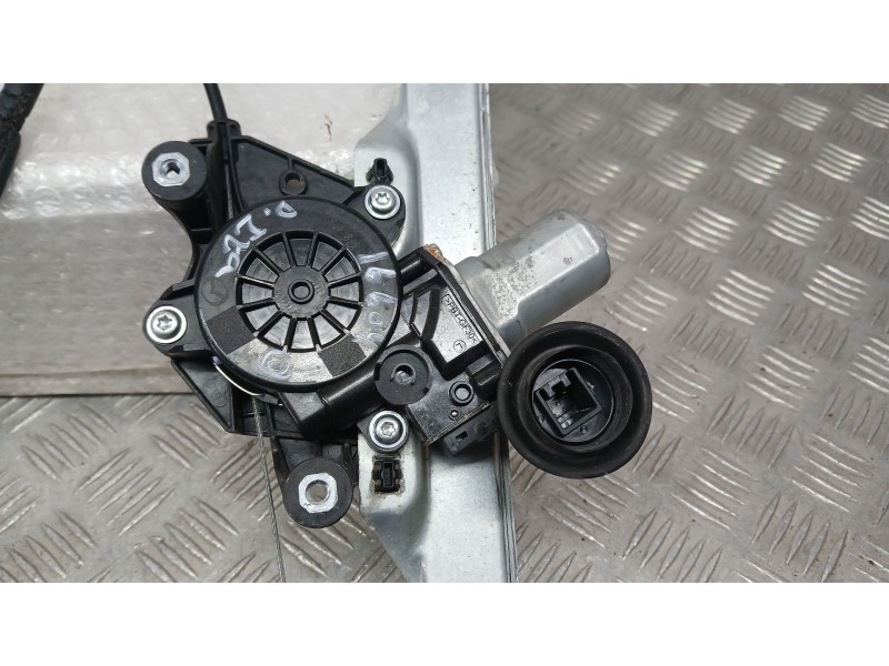 Recambio de elevalunas delantero izquierdo para mazda cx-30 (dm) skyactiv-x m hybrid referencia OEM IAM DFR559590A electrico 2 p