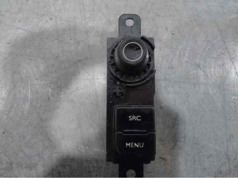 Recambio de mando multifuncion para peugeot 208 signature referencia OEM IAM 98097243XU01  