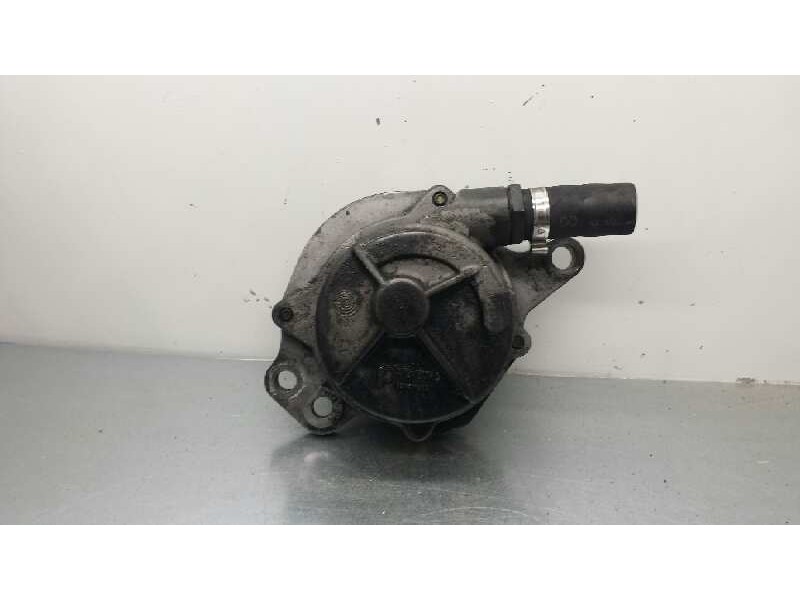 Recambio de depresor freno / bomba vacio para bmw serie 5 berlina (e34) 2.4 turbodiesel referencia OEM IAM   