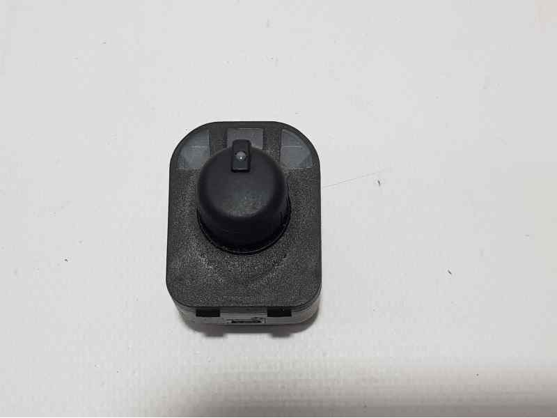 Recambio de mando retrovisor para audi a3 sportback (8p) 2.0 tdi ambiente referencia OEM IAM 8E0959565  