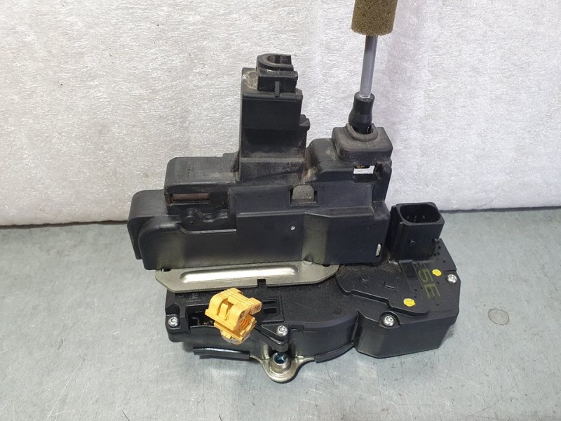 Recambio de cerradura puerta trasera izquierda para opel antara energy 4x4 referencia OEM IAM SIN REF  6 PINES