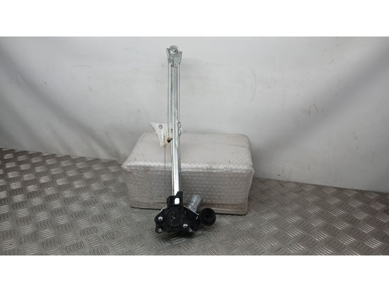Recambio de elevalunas trasero izquierdo para mazda cx-30 (dm) skyactiv-x m hybrid referencia OEM IAM DFR573590 ELECTRICO 2 PINS