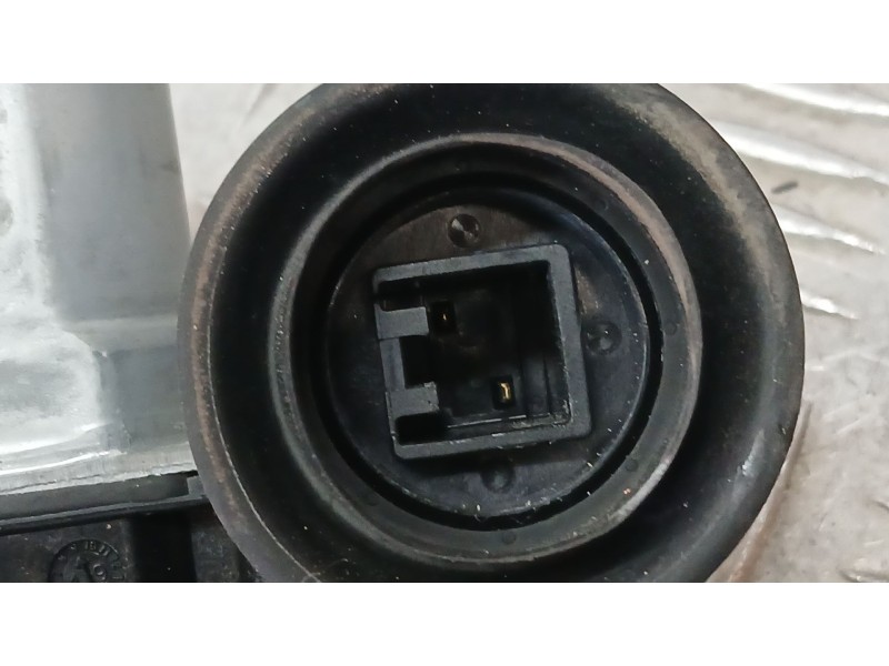Recambio de elevalunas trasero izquierdo para mazda cx-30 (dm) skyactiv-x m hybrid referencia OEM IAM DFR573590 ELECTRICO 2 PINS
