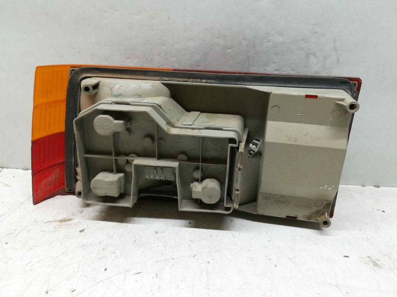 Recambio de piloto trasero derecho para opel ascona c 1.6 referencia OEM IAM   