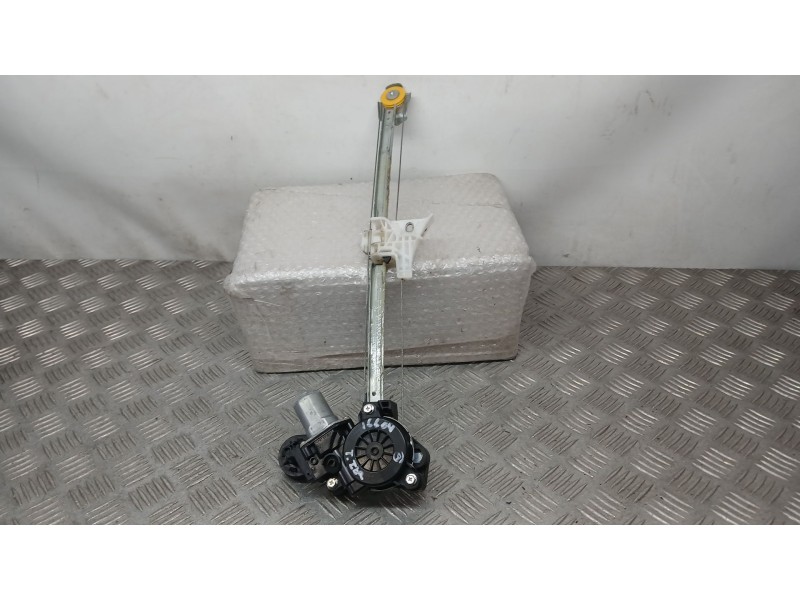 Recambio de elevalunas trasero izquierdo para mazda cx-30 (dm) skyactiv-x m hybrid referencia OEM IAM DFR573590 ELECTRICO 2 PINS