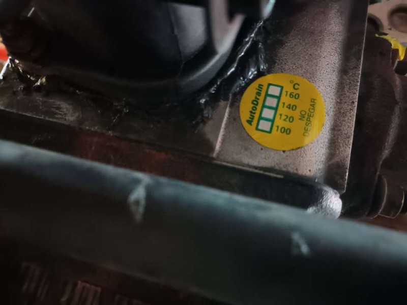 Recambio de motor completo para volkswagen polo (9n1) conceptline referencia OEM IAM ASY INY. BOSCH 220864