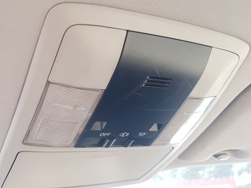 Recambio de luz interior para lexus ct (zwa10_) 200h (zwa10_) referencia OEM IAM 8126076031A0  