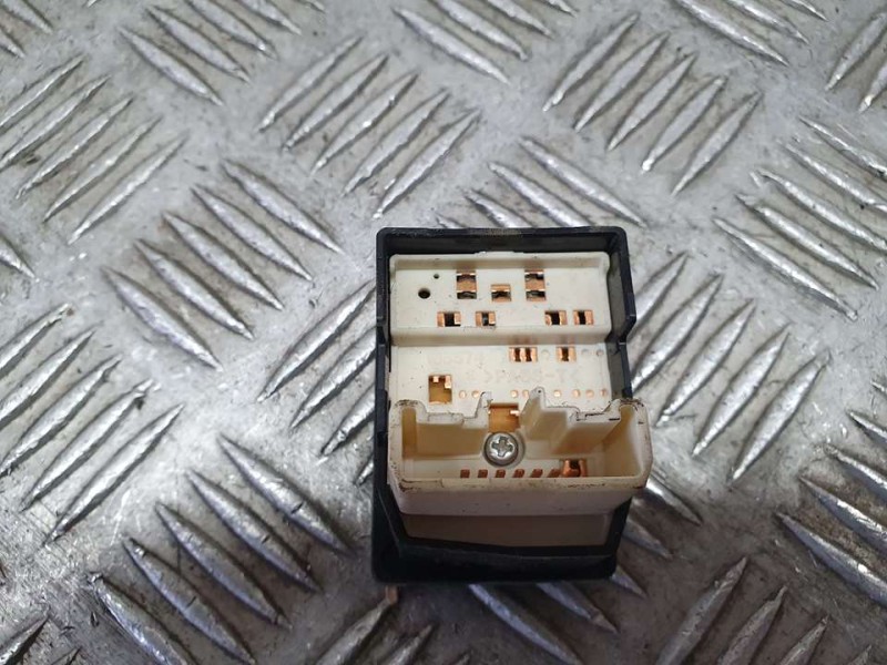 Recambio de mando retrovisor para toyota yaris (ksp9/scp9/nlp9) básico referencia OEM IAM 769746  