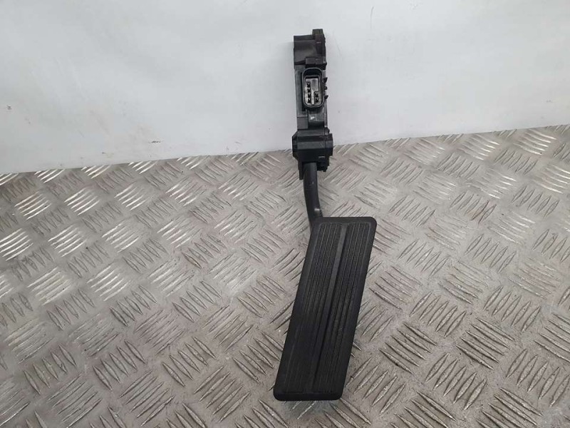 Recambio de potenciometro pedal para chrysler voyager (rg) 2.5 crd se referencia OEM IAM 014PE4056  