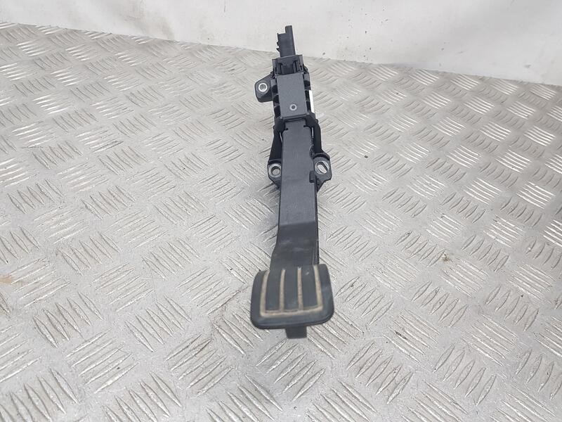 Recambio de potenciometro pedal para peugeot 208 (p2) active pack referencia OEM IAM 9837891880  