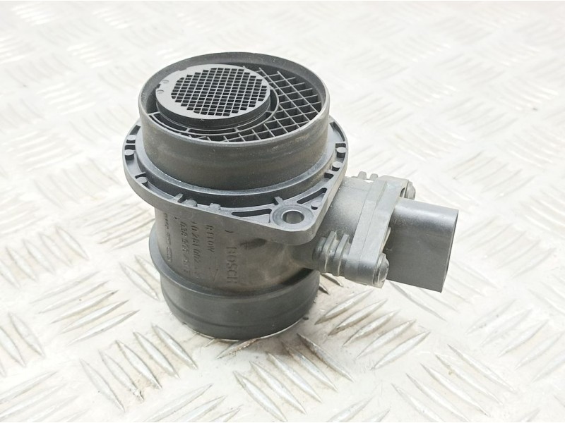 Recambio de caudalimetro para volkswagen golf v berlina (1k1) highline referencia OEM IAM 038906461B 0281002531 BOSCH