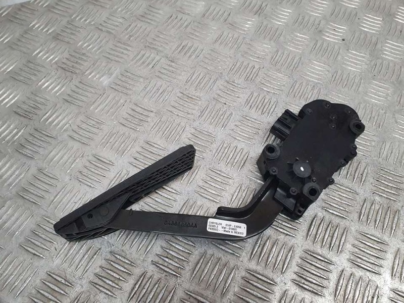 Recambio de potenciometro pedal para chrysler voyager (rg) 2.5 crd se referencia OEM IAM 014PE4056  