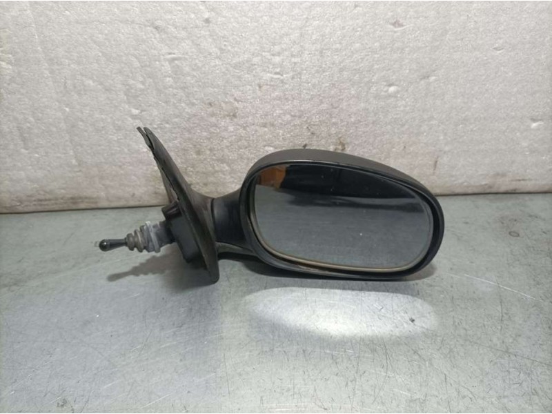 Recambio de retrovisor derecho para daewoo lanos se referencia OEM IAM 96227724  C/ M