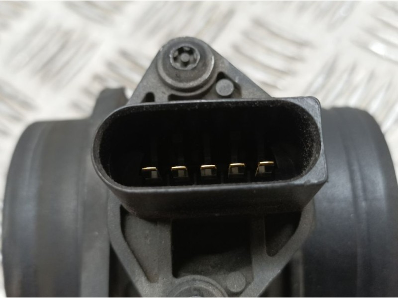 Recambio de caudalimetro para volkswagen golf v berlina (1k1) highline referencia OEM IAM 038906461B 0281002531 BOSCH