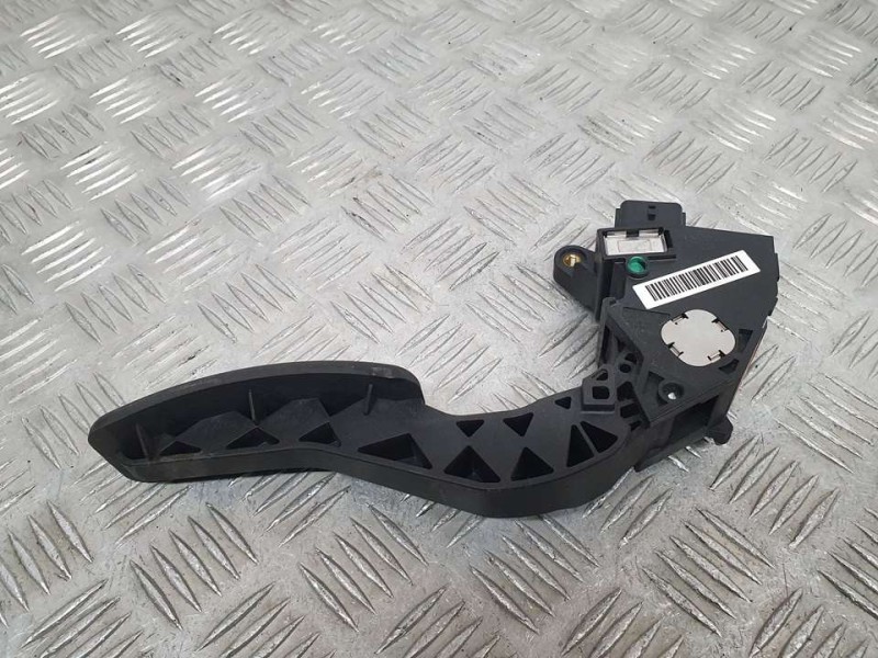 Recambio de potenciometro pedal para renault megane iii berlina 5 p dynamique referencia OEM IAM 180020022R  