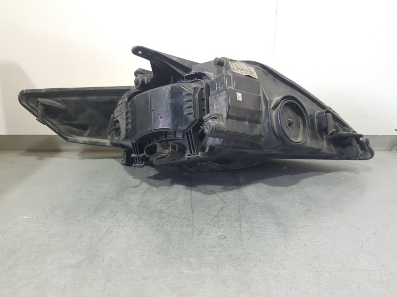 Recambio de faro derecho para ford mondeo iv (ba7) 1.8 tdci referencia OEM IAM 7S7113W030AYH  