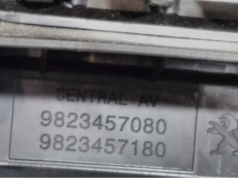 Recambio de mando multifuncion para peugeot 208 (p2) active referencia OEM IAM 9823457080  C/ VOLUMEN , CLIMA , WARNING , BOTON 