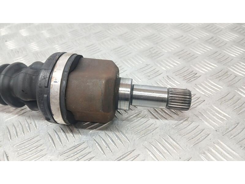 Recambio de transmision delantera izquierda para peugeot 207 premium referencia OEM IAM 9656135180  