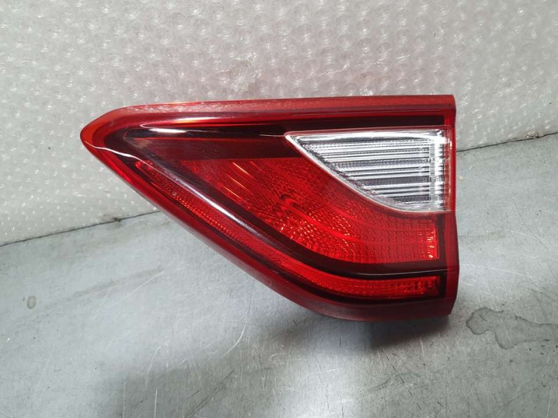 Recambio de piloto trasero derecho para kia stonic (ybcuv) hybrid referencia OEM IAM 92404H8400  INTERIOR