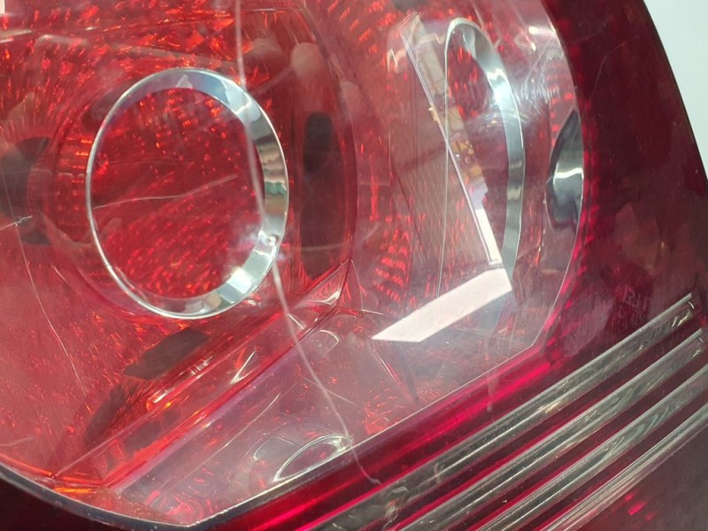 Recambio de piloto trasero izquierdo para volkswagen touran (1t2) highline referencia OEM IAM 1T0945095N  TOCADO