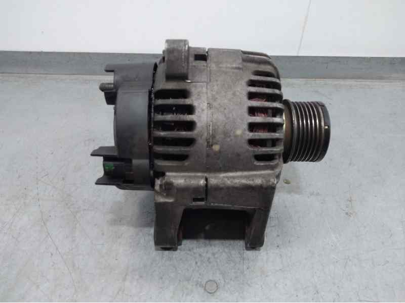 Recambio de alternador para renault scenic ii privilege referencia OEM IAM 2543564A  VALEO