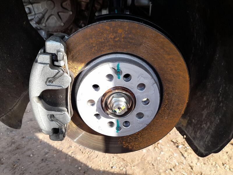 Recambio de mangueta delantera izquierda para mg zs suv (azs1) 1.0 t-gdi referencia OEM IAM 10226410  