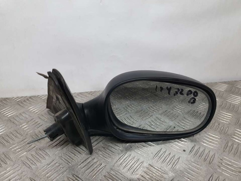 Recambio de retrovisor derecho para daewoo lanos s referencia OEM IAM SIN REF  C/ MANDO