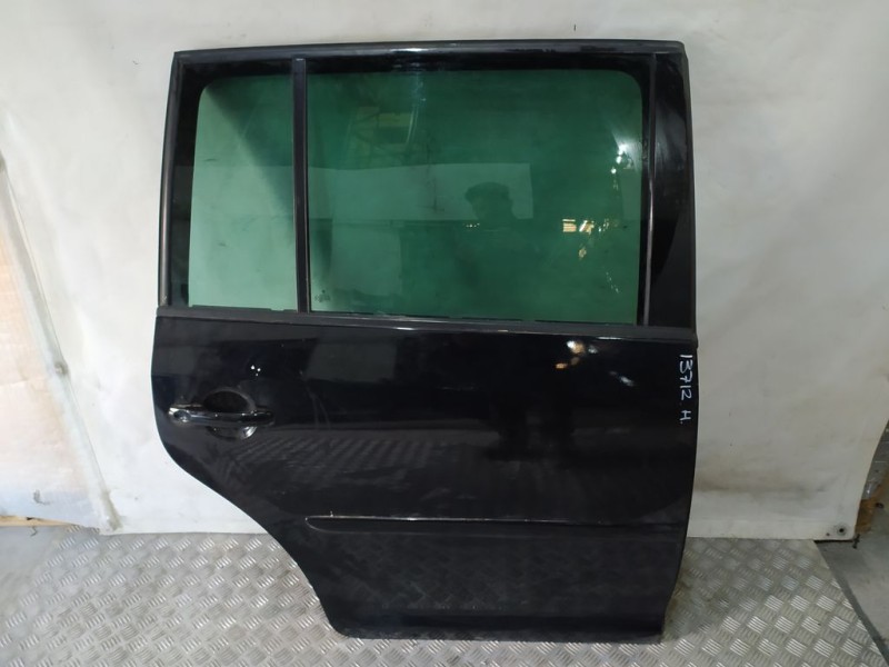Recambio de puerta trasera derecha para volkswagen touran (1t2) highline referencia OEM IAM 1T0833056S  
