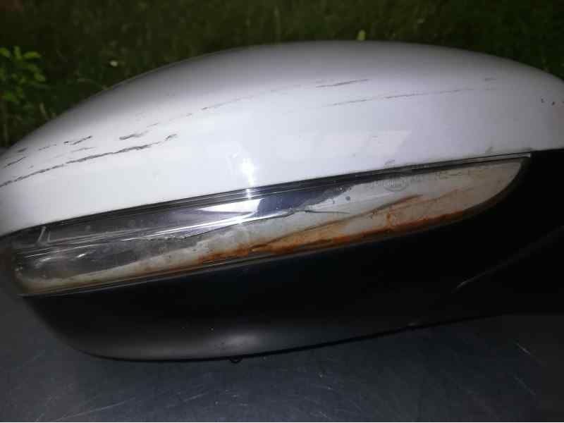 Recambio de retrovisor derecho para peugeot 208 active referencia OEM IAM  2 CLAVIJAS, 3 Y 6 CABLES ELECTRICO , PILOTO INTERMITE