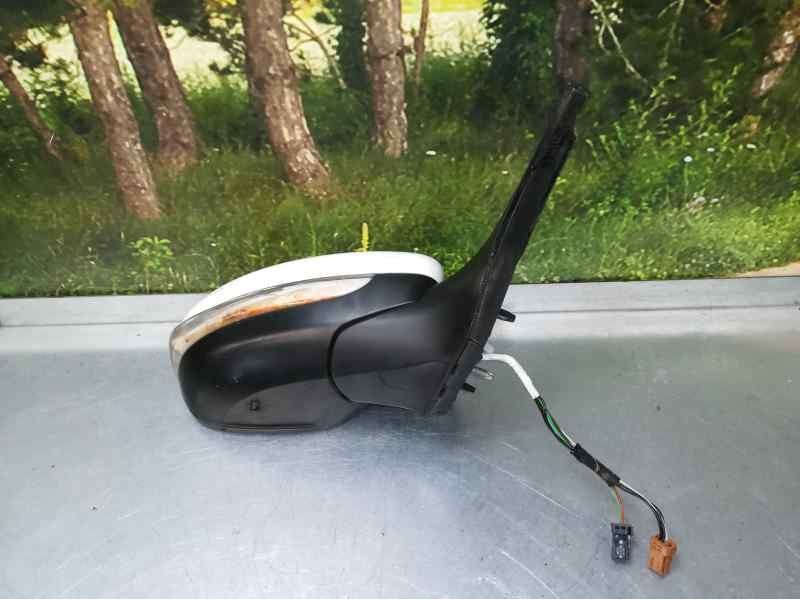 Recambio de retrovisor derecho para peugeot 208 active referencia OEM IAM  2 CLAVIJAS, 3 Y 6 CABLES ELECTRICO , PILOTO INTERMITE