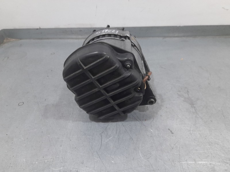 Recambio de alternador para land rover discovery i (lj) 2.5 tdi 4x4 referencia OEM IAM 54022474 A2765 MAGNETI MARELLI