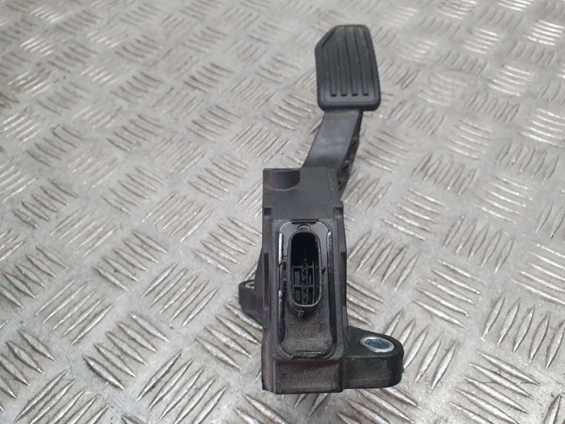 Recambio de potenciometro pedal para toyota yaris hybrid advance referencia OEM IAM 781100D110 21424049599 