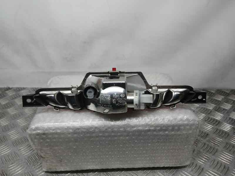 Recambio de piloto trasero central para peugeot 208 (p2) active referencia OEM IAM 9674308980  PARAGOLPES