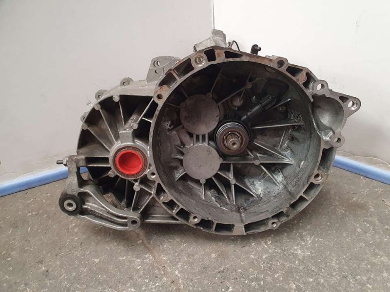 Recambio de caja cambios para ford focus lim. (cb4) trend referencia OEM IAM 8M5R7002FD 300807 6VELOCIDADES