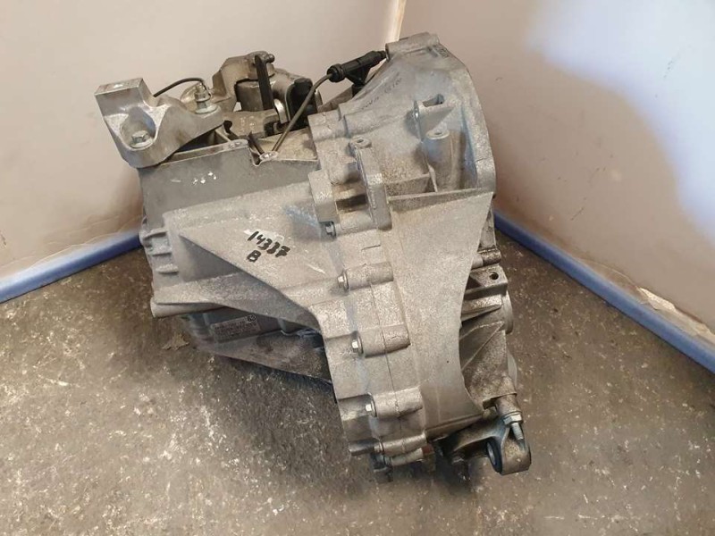 Recambio de caja cambios para ford focus lim. (cb4) trend referencia OEM IAM 8M5R7002FD 300807 6VELOCIDADES