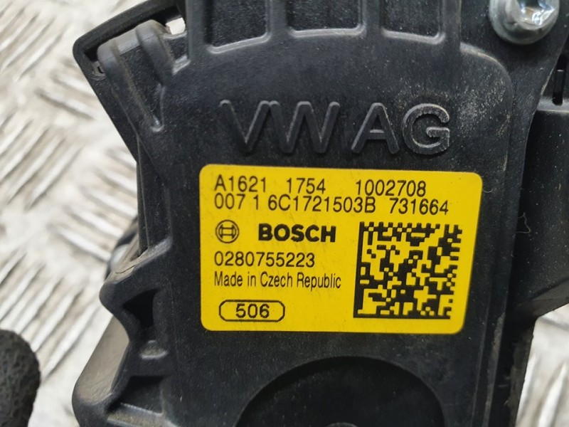 Recambio de potenciometro pedal para volkswagen polo (6c1) bluemotion referencia OEM IAM 6C1721503B 0280755223 BOSCH